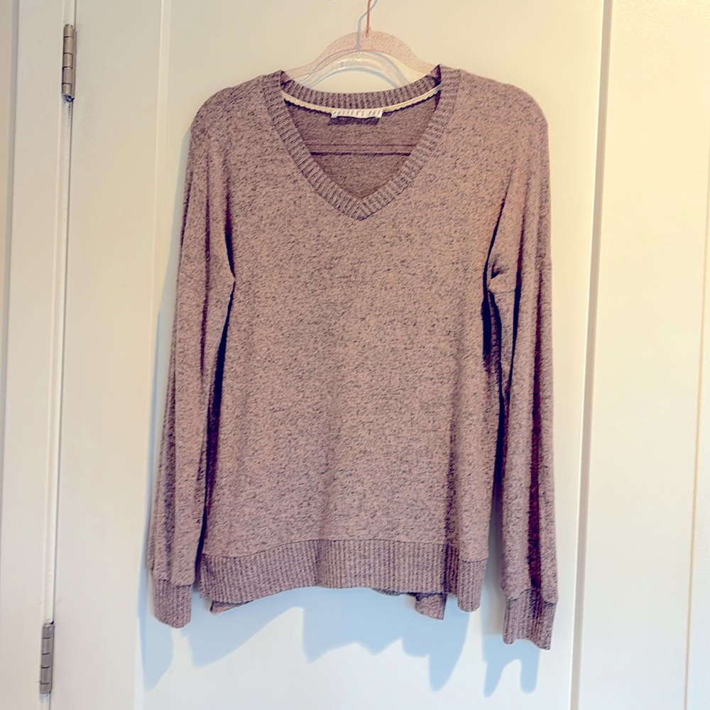 Very Soft Lavender Sweater Potter’s Pot Brand (Size Medium)